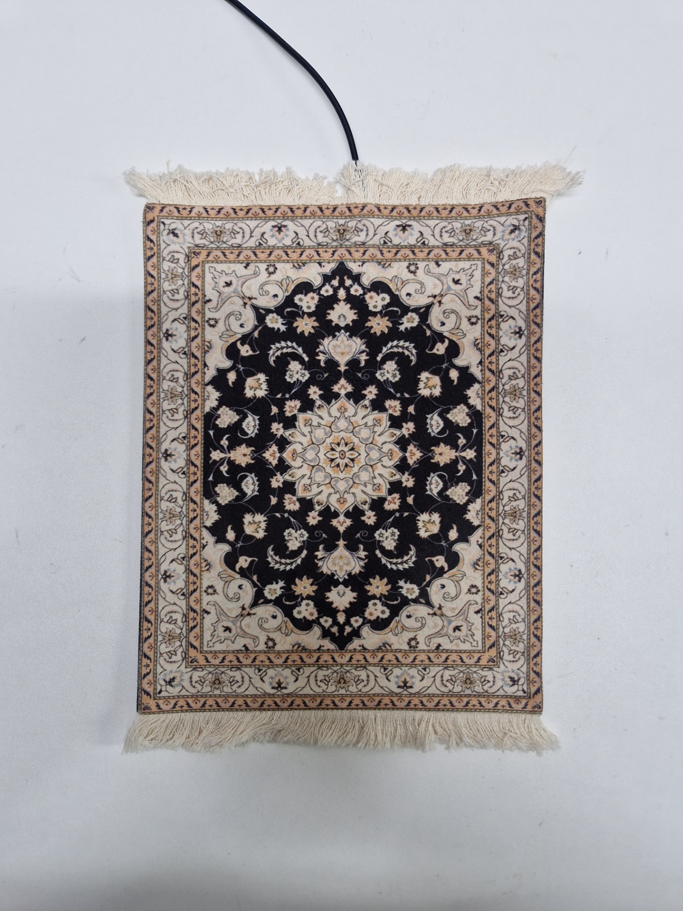 Verwarmde muismat met USB in het Perzische dessin Noir
